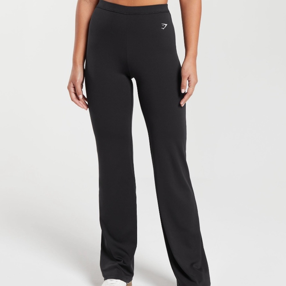 Gymshark Everyday Flare Leggings NWOT - Picture 1 of 5